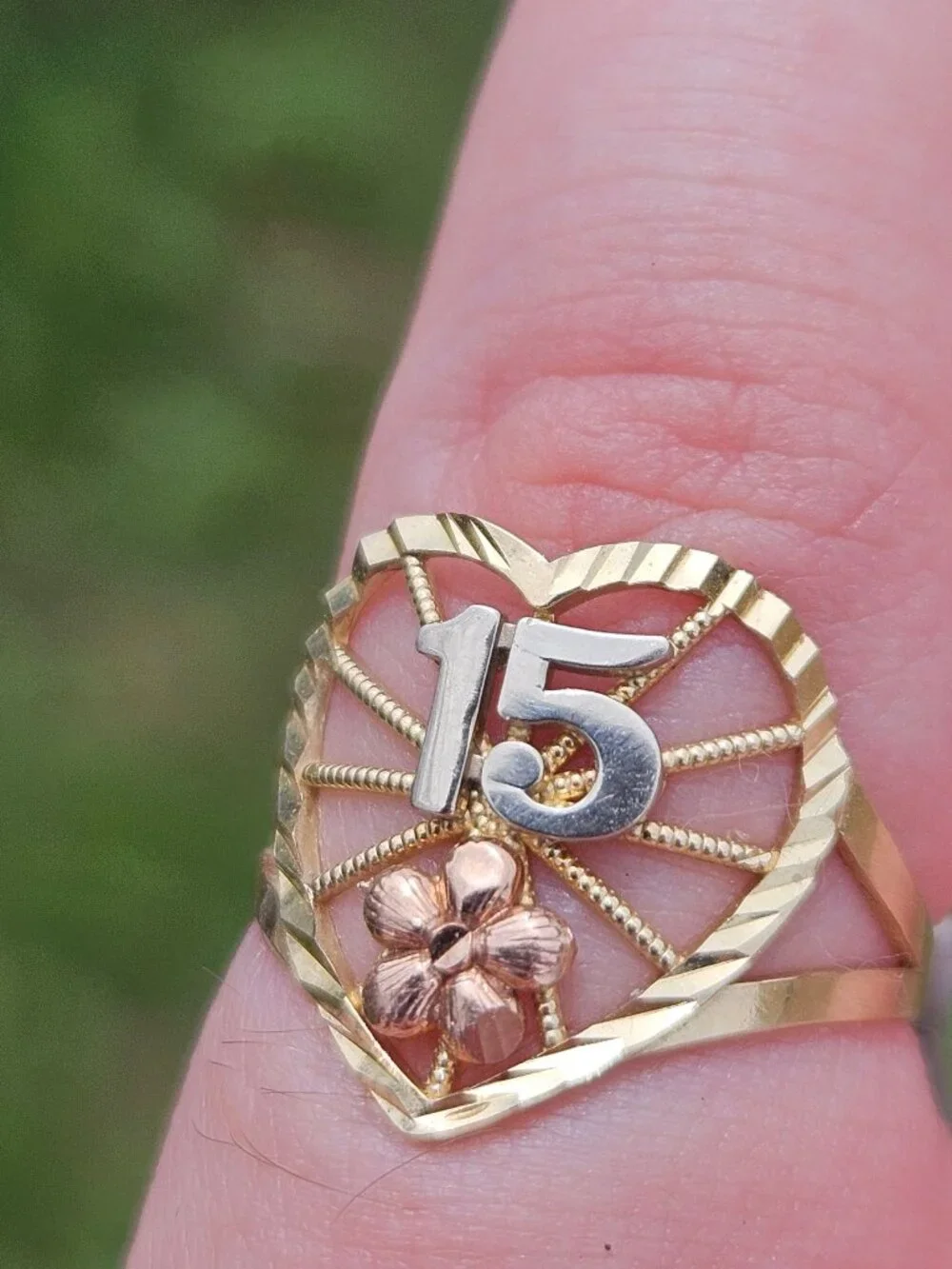 10K Tri-Color 3 Tone Gold Quinceneara 15 Anos Heart Ring Size 5.75